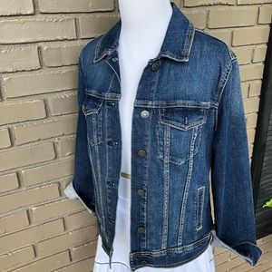 Old Navy Jean Jacket. Size M